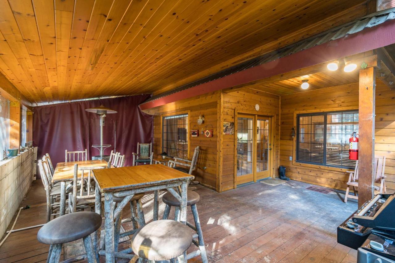 Rock Front Lodge フィッシュ・キャンプ エクステリア 写真